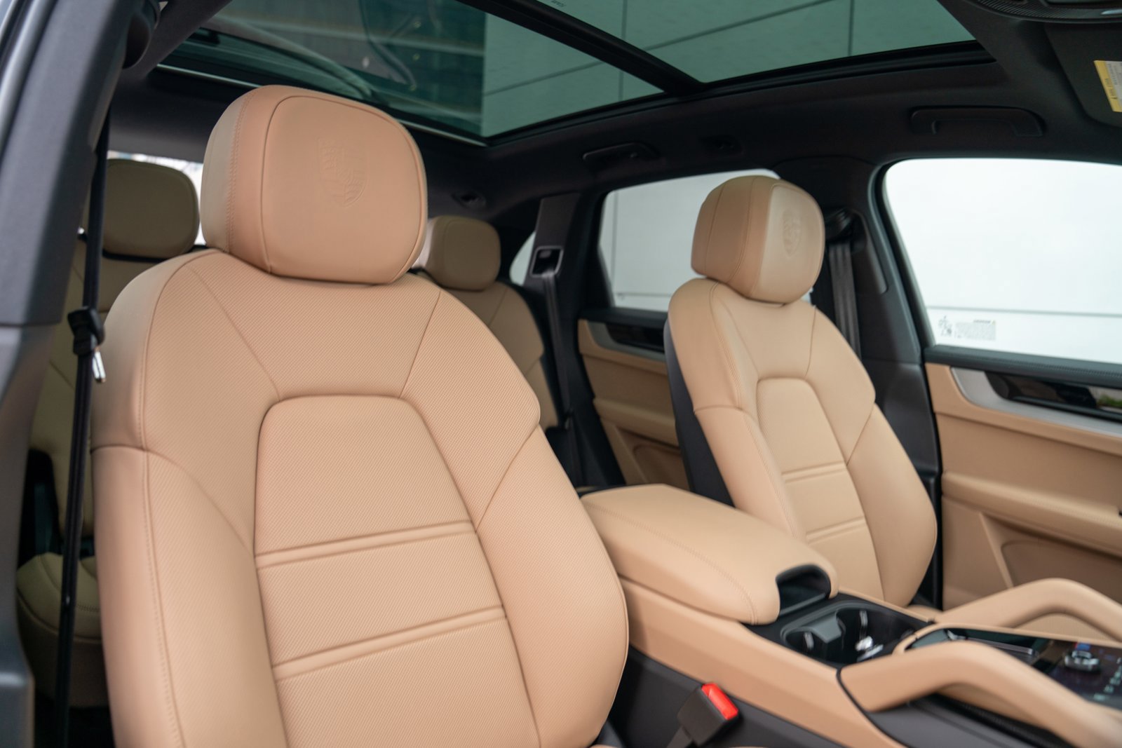 Certified 2026 Porsche Cayenne AWD/4WD image 26