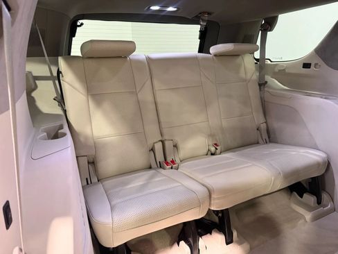 Used 2021 Cadillac Escalade Premium Luxury Platinum image 33