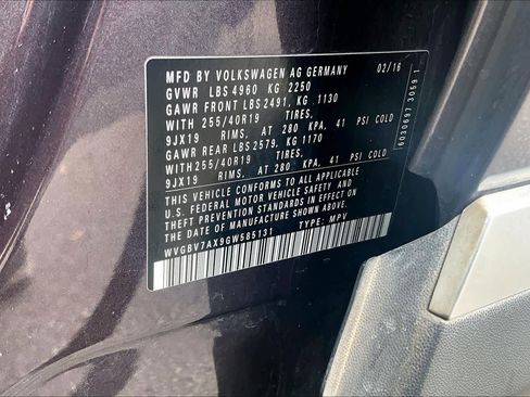 Used 2016 Volkswagen Tiguan SEL image 34