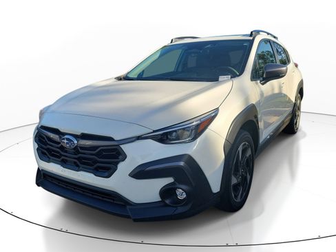 Used 2024 Subaru Crosstrek 2.5i Limited AWD/4WD image 3