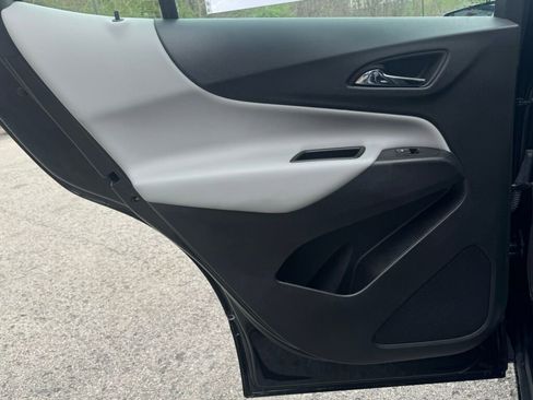 Used 2024 Chevrolet Equinox LS w/ Midnight Edition image 15