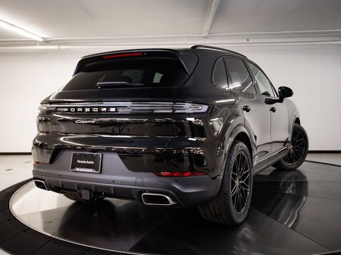 New 2026 Porsche Cayenne AWD/4WD image 7