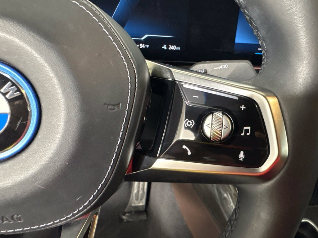 Certified 2024 BMW i7 eDrive50 w/ M Sport Package RWD image 19