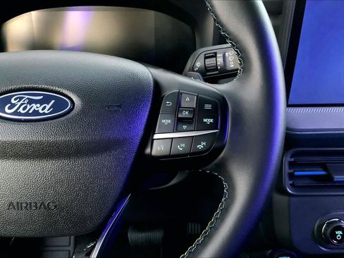 Used 2025 Ford Maverick Lobo image 24