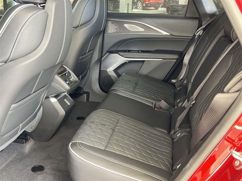 New 2026 Cadillac Lyriq V image 27