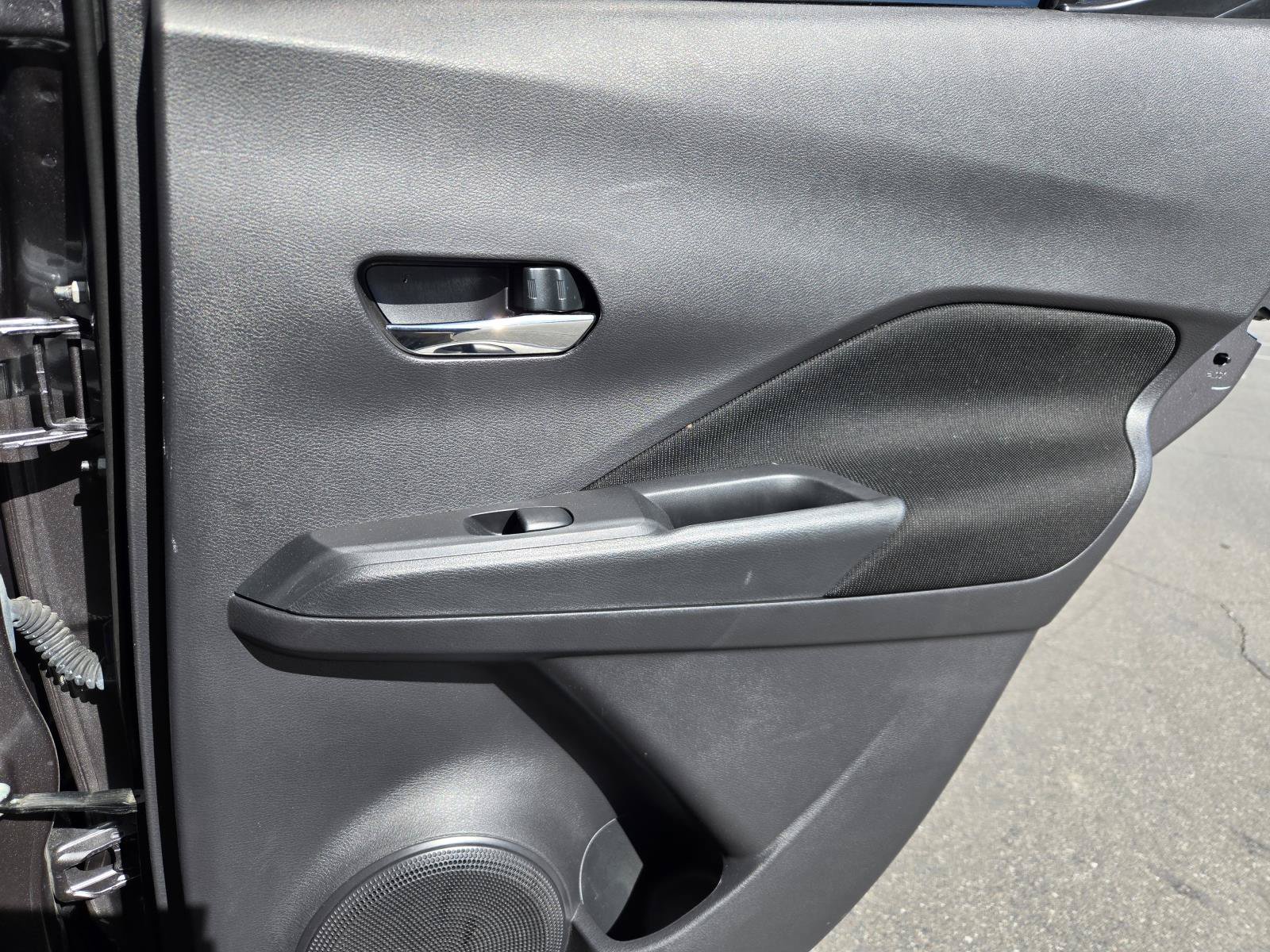 Used 2024 Nissan Kicks SV FWD image 30