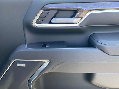 New 2025 Chevrolet Silverado 2500 LTZ w/ LTZ Plus Package AWD/4WD image 9
