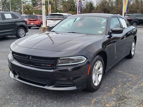 Used 2023 Dodge Charger SXT image 6