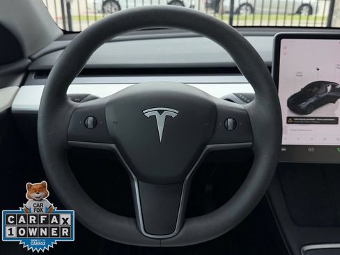 Used 2024 Tesla Model Y Long Range AWD/4WD image 12