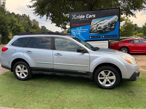 Used 2014 Subaru Outback 2.5i Premium w/ Moonroof Package image 4