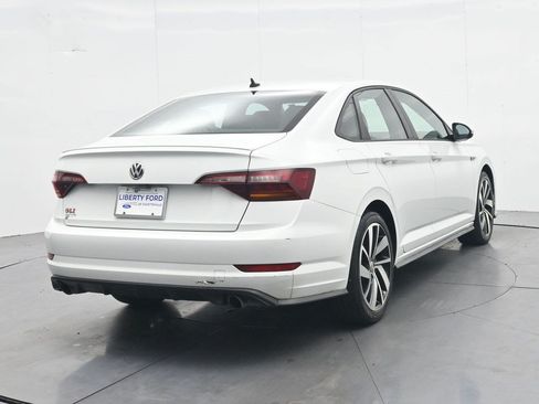 Used 2019 Volkswagen Jetta GLI FWD image 6