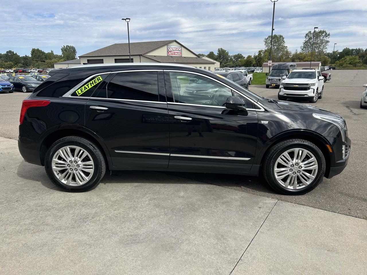 Used 2018 Cadillac XT5 Premium Luxury AWD/4WD image 4