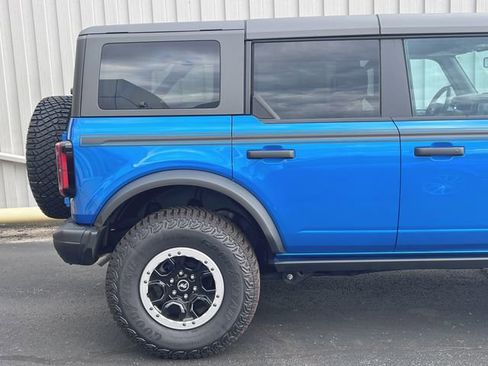 Used 2022 Ford Bronco Badlands image 18