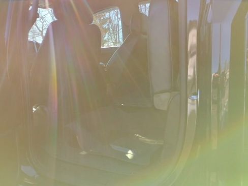 Used 2019 Chevrolet Silverado 1500 RST image 21