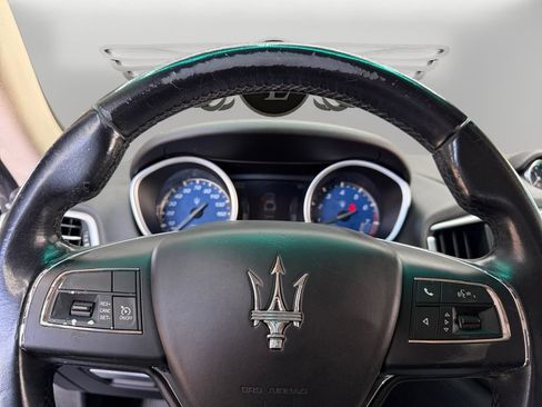 Used 2016 Maserati Ghibli RWD image 19