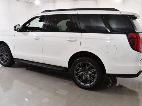 New 2026 Ford Expedition Platinum w/ Stealth Appearance Package AWD/4WD image 15