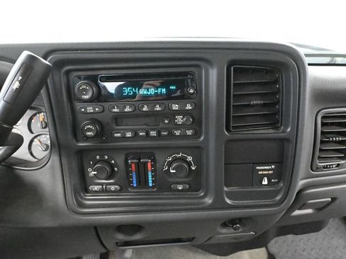 Used 2004 Chevrolet Silverado 1500 w/ Light Duty Power Package image 32