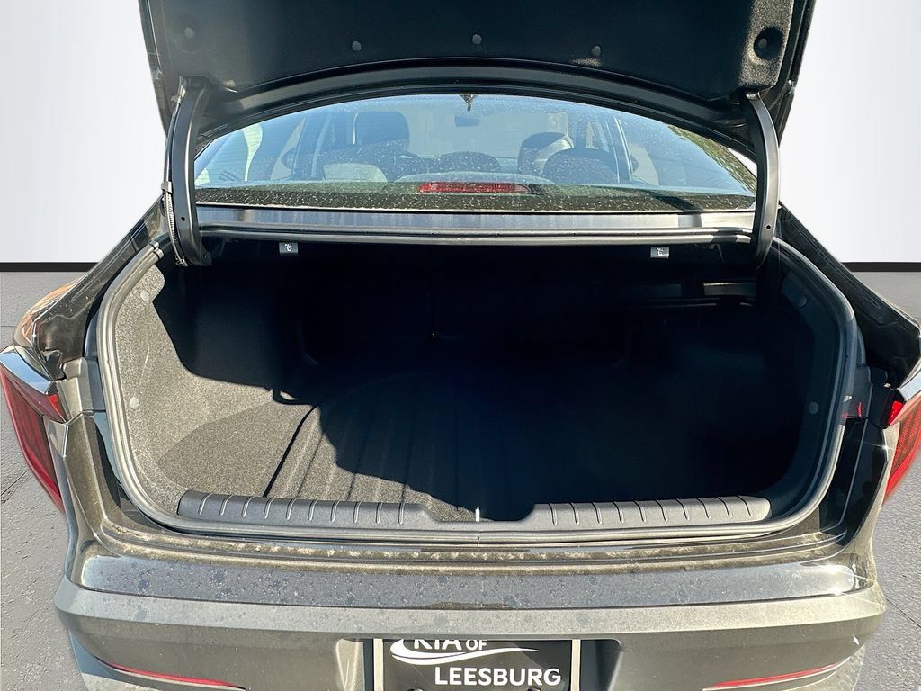 New 2026 Kia K4 FWD image 23