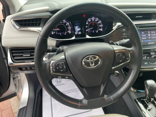 Used 2014 Toyota Avalon XLE Touring FWD image 15