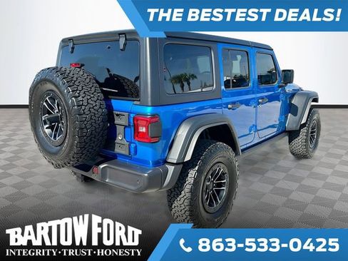 Used 2025 Jeep Wrangler Willys image 5