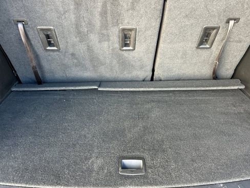 Used 2019 Chevrolet Traverse LT w/ LT Premium Package image 17