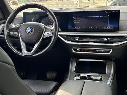 Used 2024 BMW X5 xDrive40i w/ Premium Package image 28