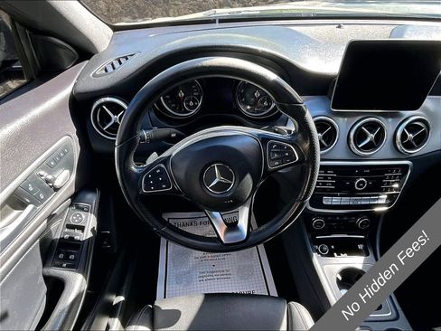 Used 2019 Mercedes-Benz CLA 250 4MATIC image 5