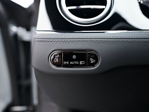 Used 2024 Bentley Continental GT image 56