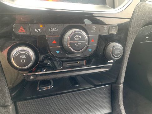 Used 2014 Chrysler 300 S w/ Light Group RWD image 27