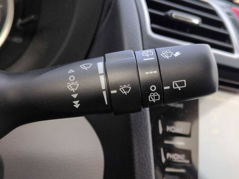 Used 2017 Subaru Forester 2.5i Premium w/ All-Weather Package image 27