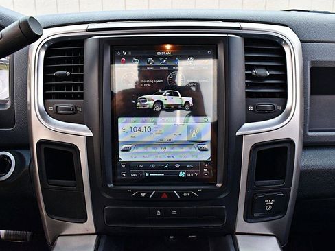 Used 2014 RAM 1500 Express RWD image 22