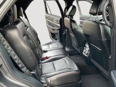Used 2018 Ford Explorer Sport w/ Equipment Group 401A image 14