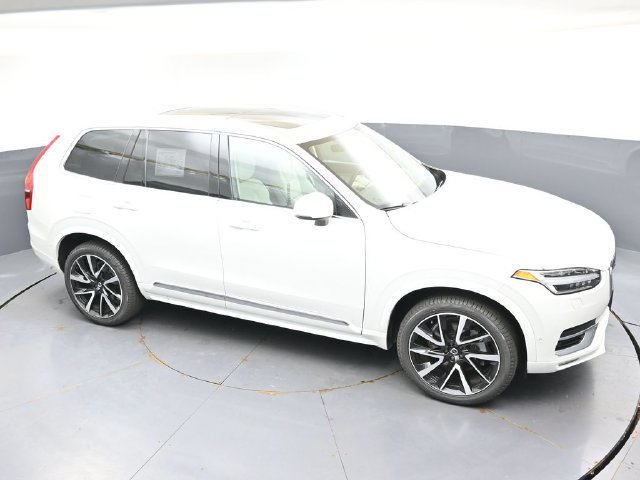 Used 2025 Volvo XC90 B5 Plus w/ Protection Package Premier AWD/4WD image 42