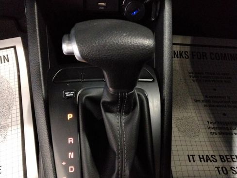 Used 2023 Kia Rio S w/ Technology Package image 19