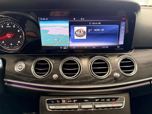 Used 2018 Mercedes-Benz E 300 image 38