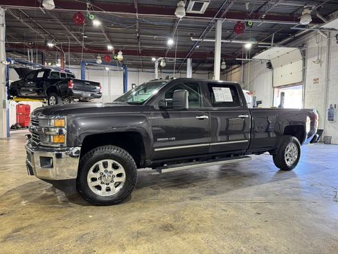 Used 2015 Chevrolet Silverado 3500 LTZ w/ Duramax Plus Package image 10