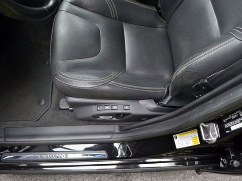 Used 2017 Volvo V60 T5 Dynamic image 27