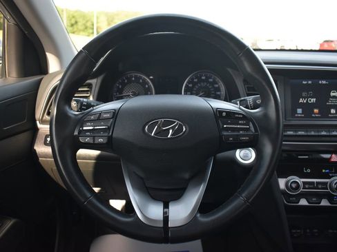 Used 2020 Hyundai Elantra Value Edition w/ Cargo Package (C1) FWD image 18