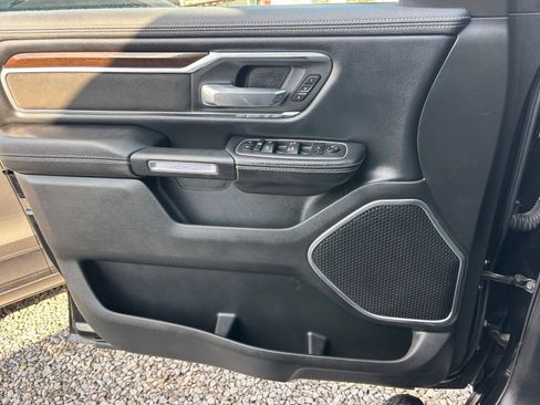 Used 2022 RAM 1500 Laramie w/ Off Road Group AWD/4WD image 5
