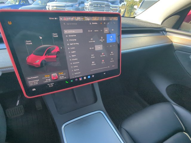 Used 2024 Tesla Model Y Long Range RWD image 14