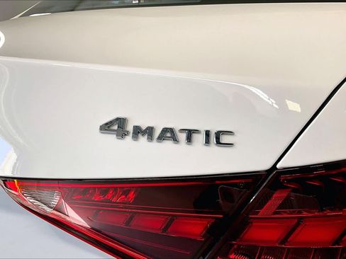 Used 2023 Mercedes-Benz C 300 4MATIC Sedan image 10