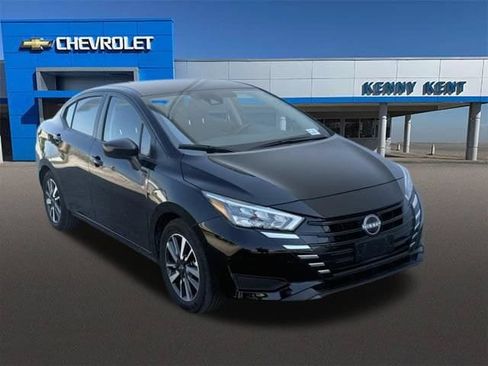 Used 2025 Nissan Versa SV FWD image 1