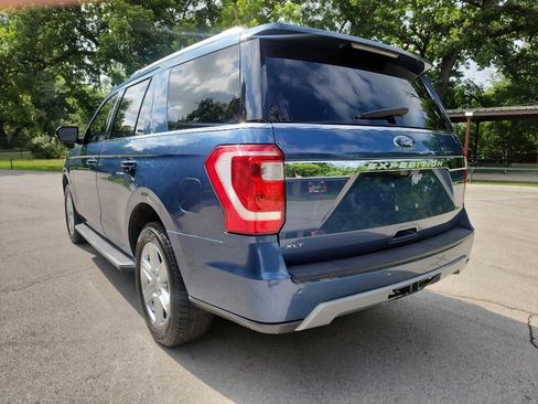 Used 2019 Ford Expedition XLT w/ Equipment Group 202A RWD image 5