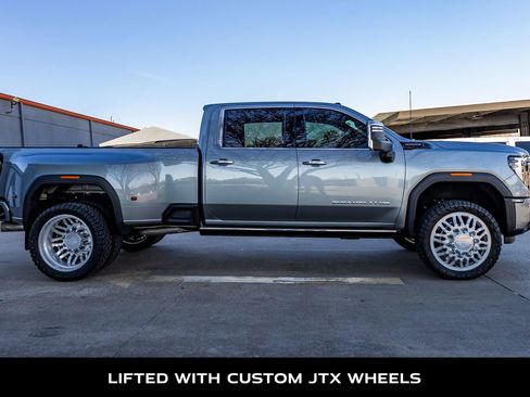 Used 2024 GMC Sierra 3500 Denali Ultimate image 10