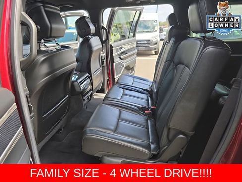 Used 2022 Jeep Wagoneer Series II image 16