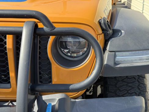 Used 2021 Jeep Wrangler Unlimited Rubicon 4xe w/ Cold Weather Group AWD/4WD image 7