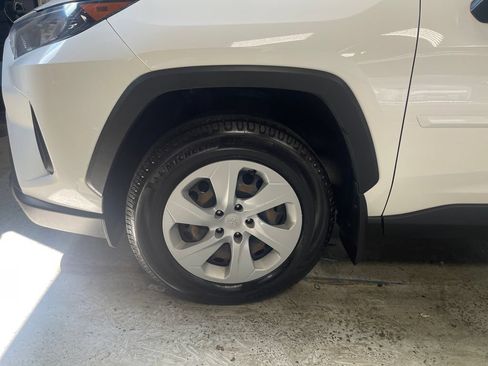 Certified 2020 Toyota RAV4 LE w/ All Weather Liner Package AWD/4WD image 10