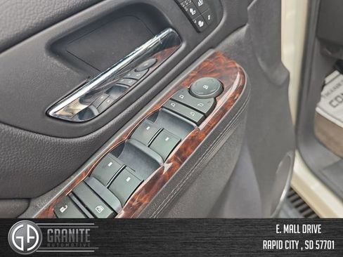 Used 2011 GMC Yukon Denali AWD/4WD image 11