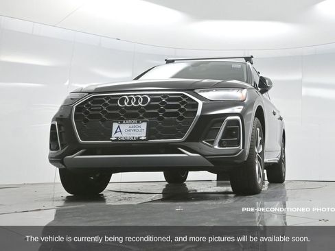 Used 2024 Audi Q5 2.0T Premium w/ Convenience Package image 61