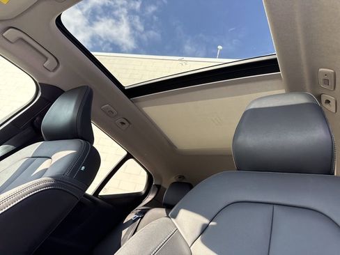 Used 2024 Volvo XC40 B5 Plus w/ Climate Package image 34